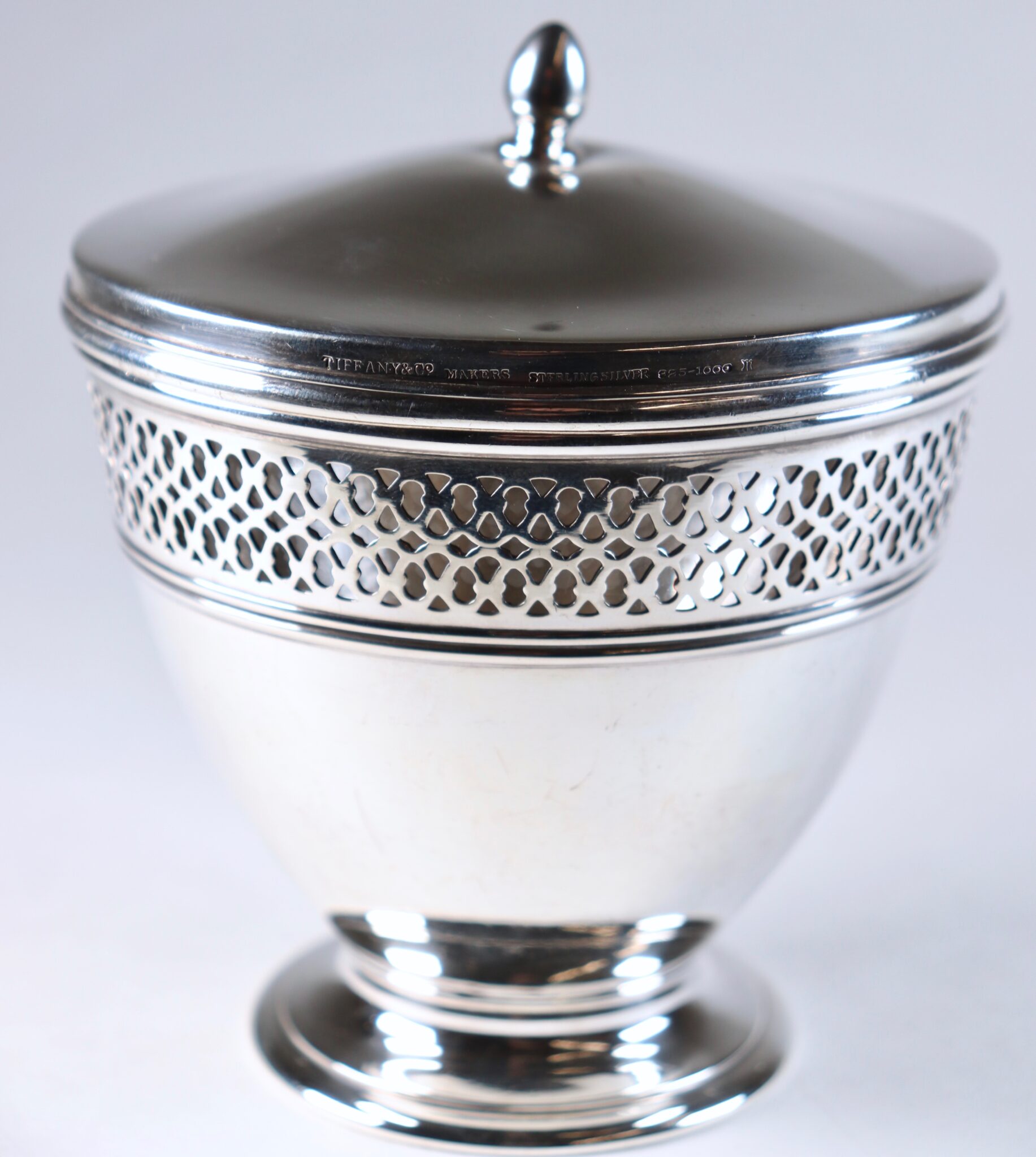 Early 20th Century Tiffany & Company Sterling Silver Sugar Bowl ...