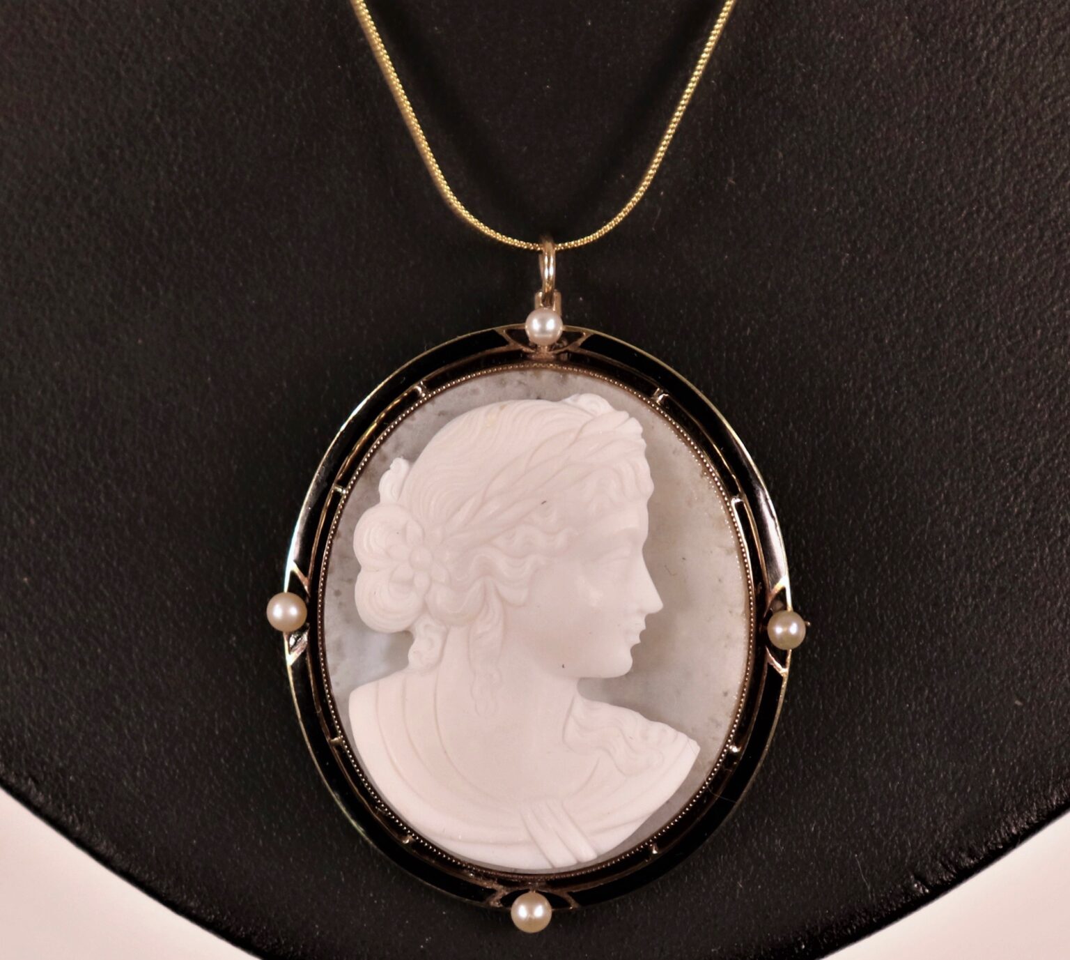 19th Century White Agate Cameo Brooch /Pendent framed with Seed Pearls ...