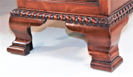 Late 19th Century English Chippendale Style Mahogany Partners Desk - Image 6
