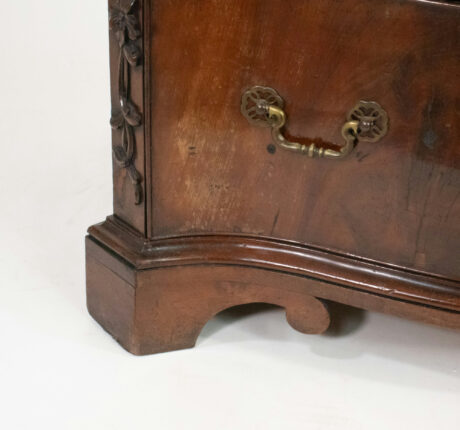 Early George III Mahogany Serpentine Bachelor's Chest With Brushing Slide - Image 13