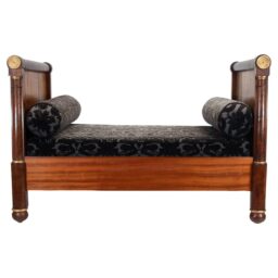 Mid-19th Century French Napoleon III Empire Daybed with Gilt Accents